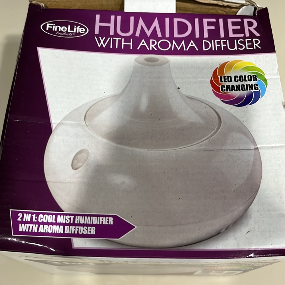 Humidifier with Aroma Diffuser - Picture 5 of 6